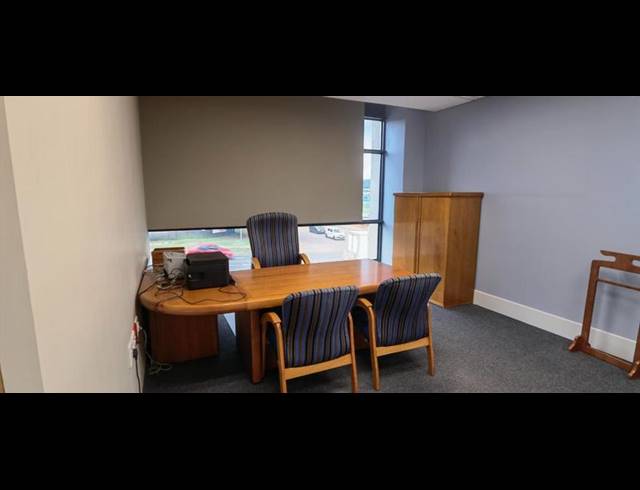 BUSINESS PROPERTY TO RENT IN LYNNWOOD